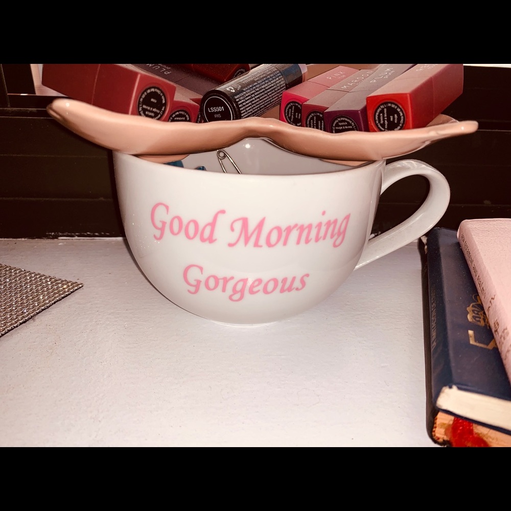 Coffee cup chic